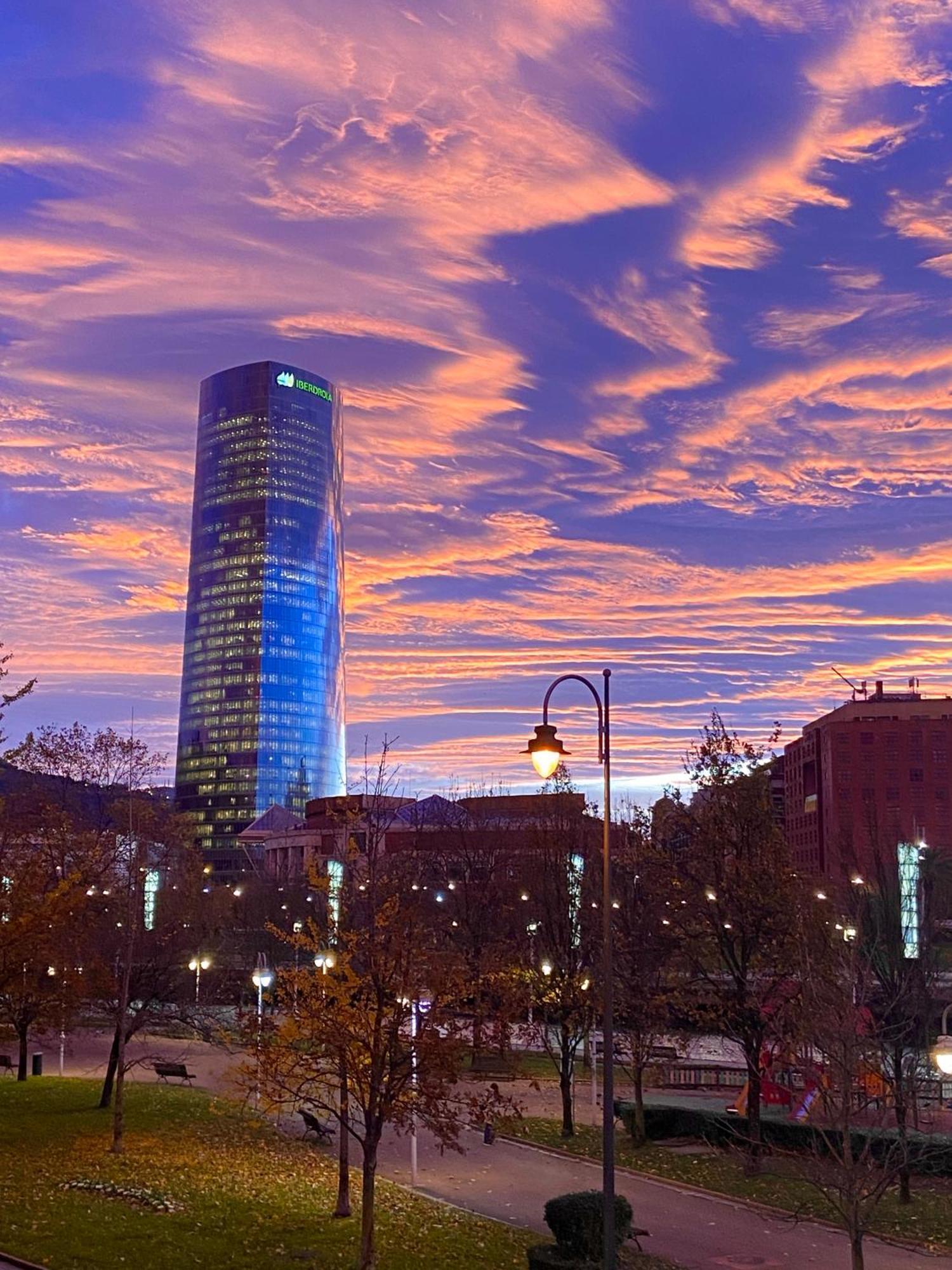 Big Lux Beachcity Ap 01 Bilbao Exterior foto